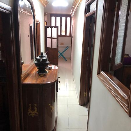 شقة توجد وسط مدينة طنجة و تتوفر على كامل التجهيزات الضرورية خاصةبالعائلات Zewnętrze zdjęcie